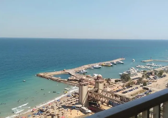 In Porto Sokhna Pyramids For Families Шале Айн-Сохна