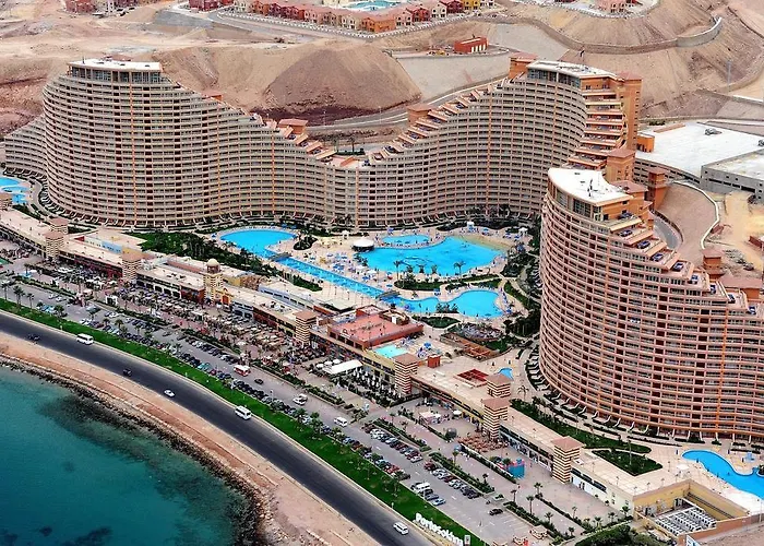 In Porto Sokhna Pyramids For Families Шале *