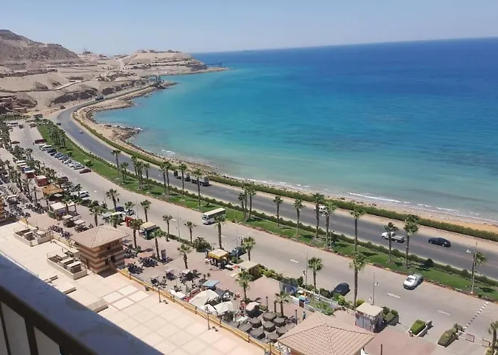 In Porto Sokhna Pyramids For Families Шале Айн-Сохна